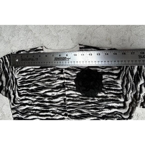 SILX by August Silk Womens Zebra Print Cardigan Sweater Small Black 3/4 Sleeve - Picture 5 of 8